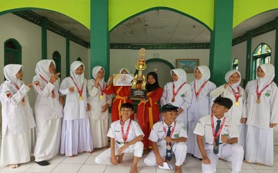 MTsN 2 PANDEGLANG JUARA UMUM TURNAMEN TAPAK SUCI PDM CUP 2025